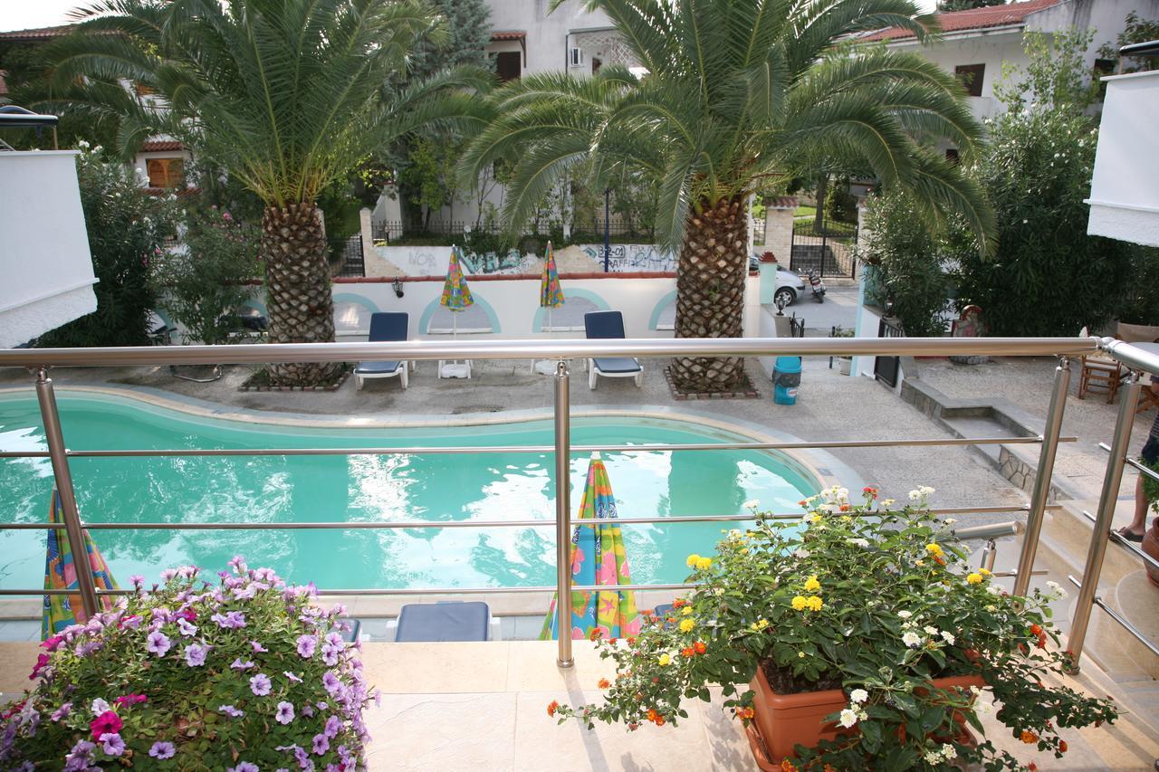 Golden Sun Village Pefkochori Exterior photo