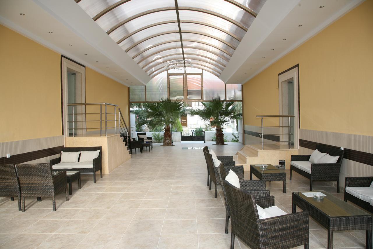 Golden Sun Village Pefkochori Exterior photo